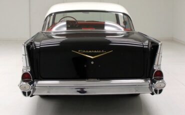 Chevrolet-Bel-air-1957-Onyx-Black-Red-8