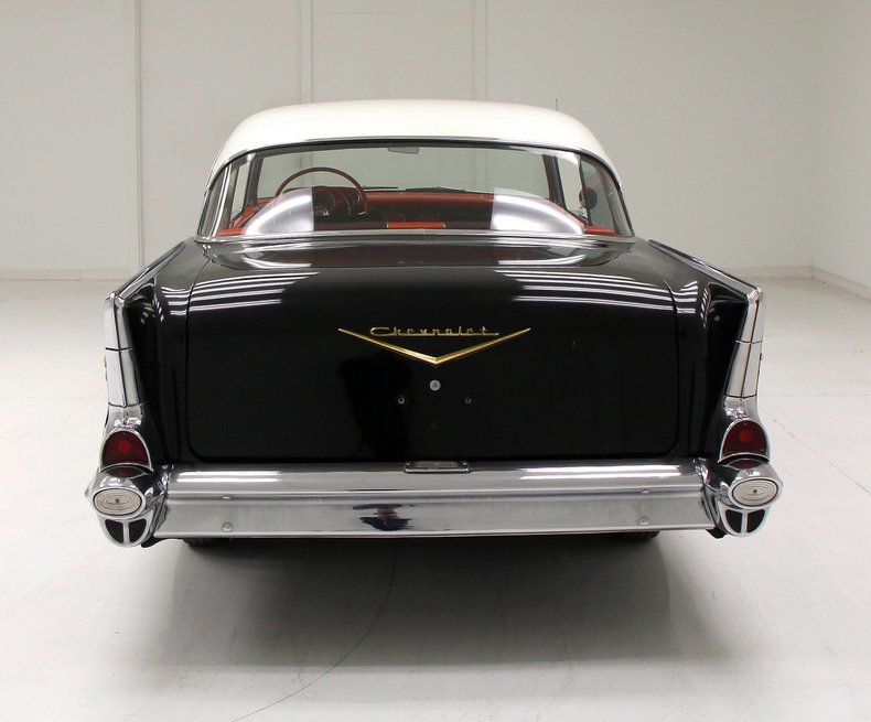 Chevrolet-Bel-air-1957-Onyx-Black-Red-8
