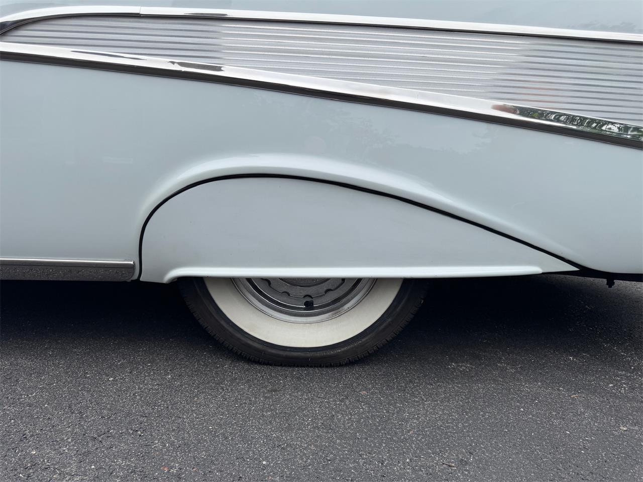 Chevrolet-Bel-air-1957-White-Grey-17