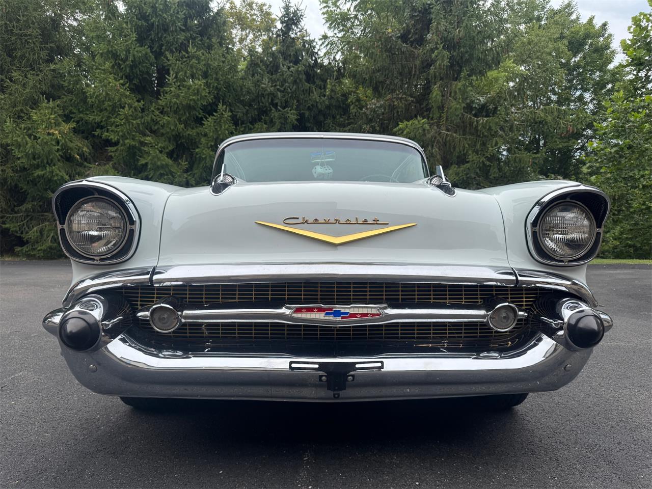 Chevrolet-Bel-air-1957-White-Grey-3