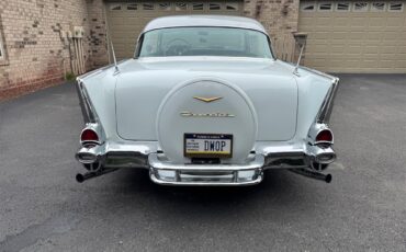 Chevrolet-Bel-air-1957-White-Grey-31