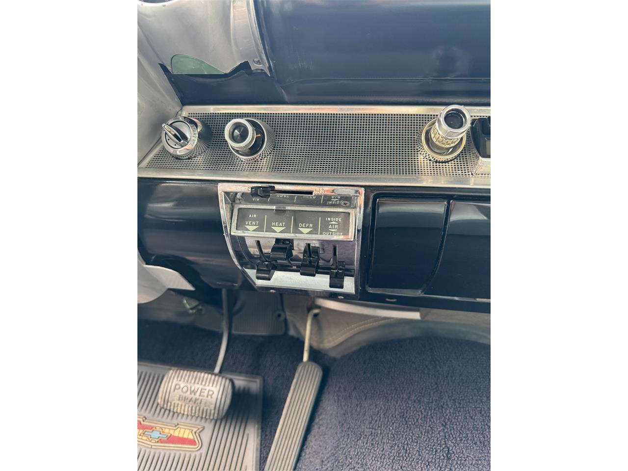 Chevrolet-Bel-air-1957-White-Grey-40