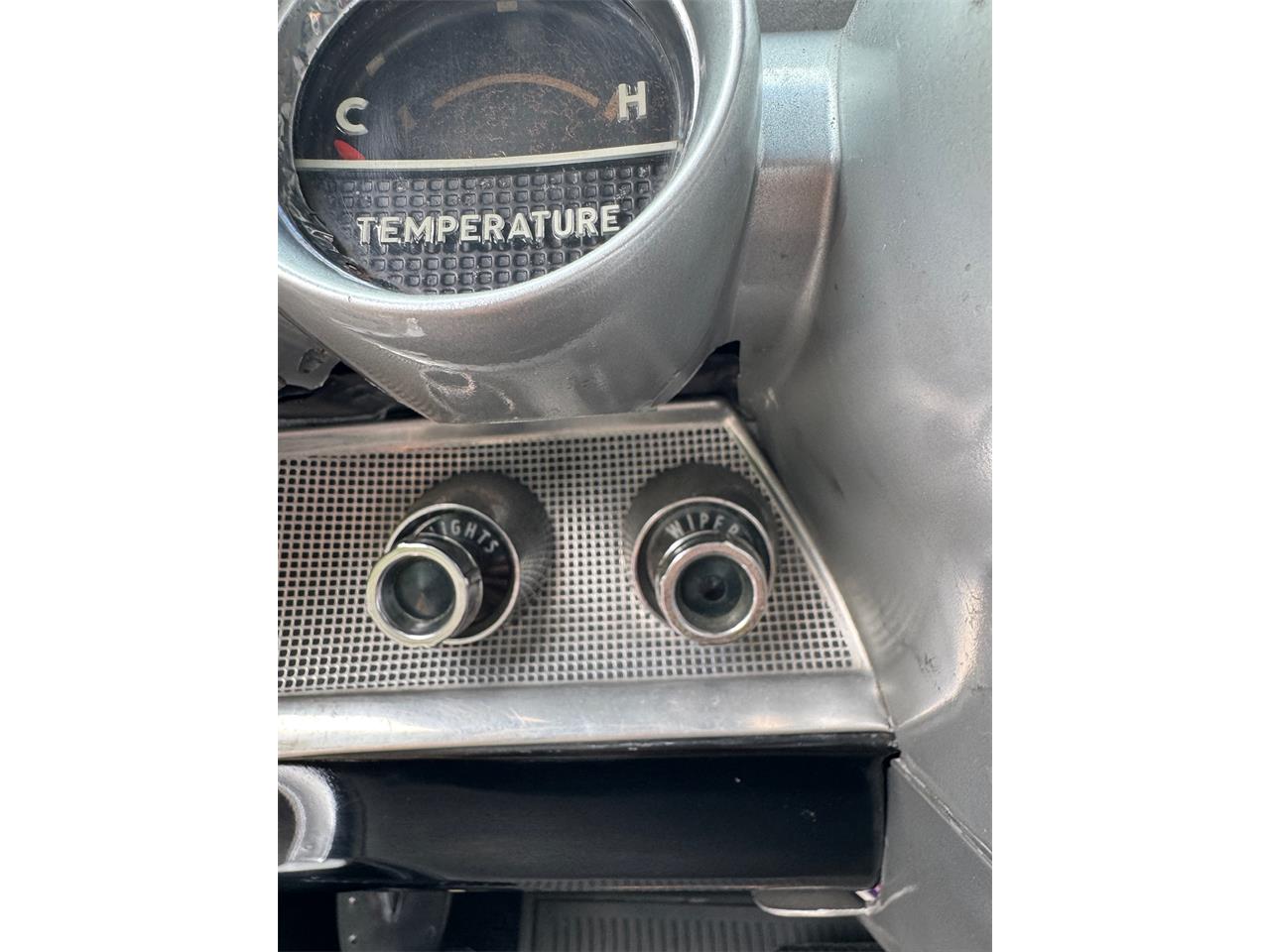 Chevrolet-Bel-air-1957-White-Grey-41