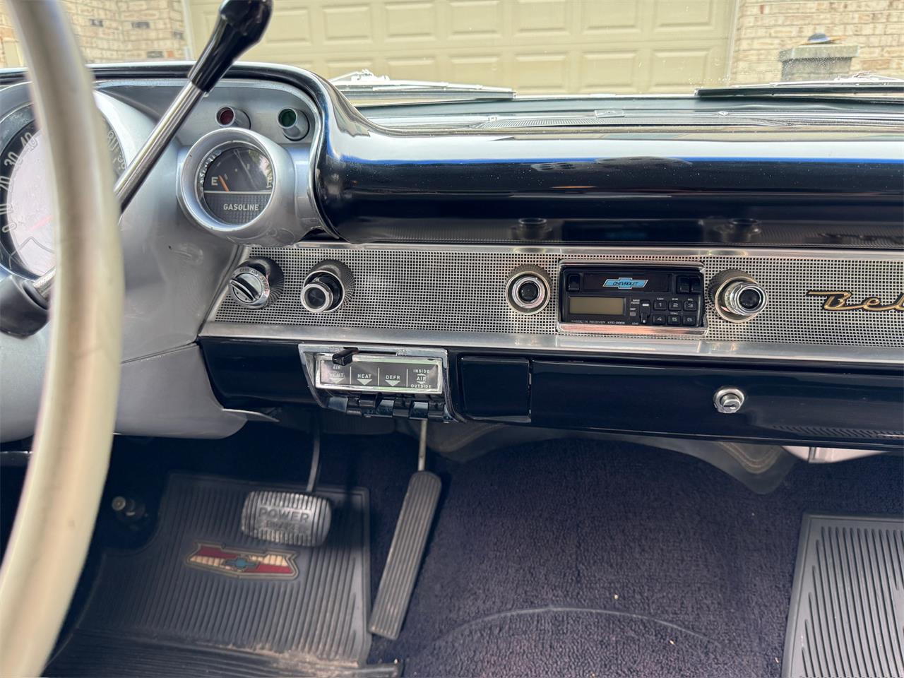 Chevrolet-Bel-air-1957-White-Grey-53