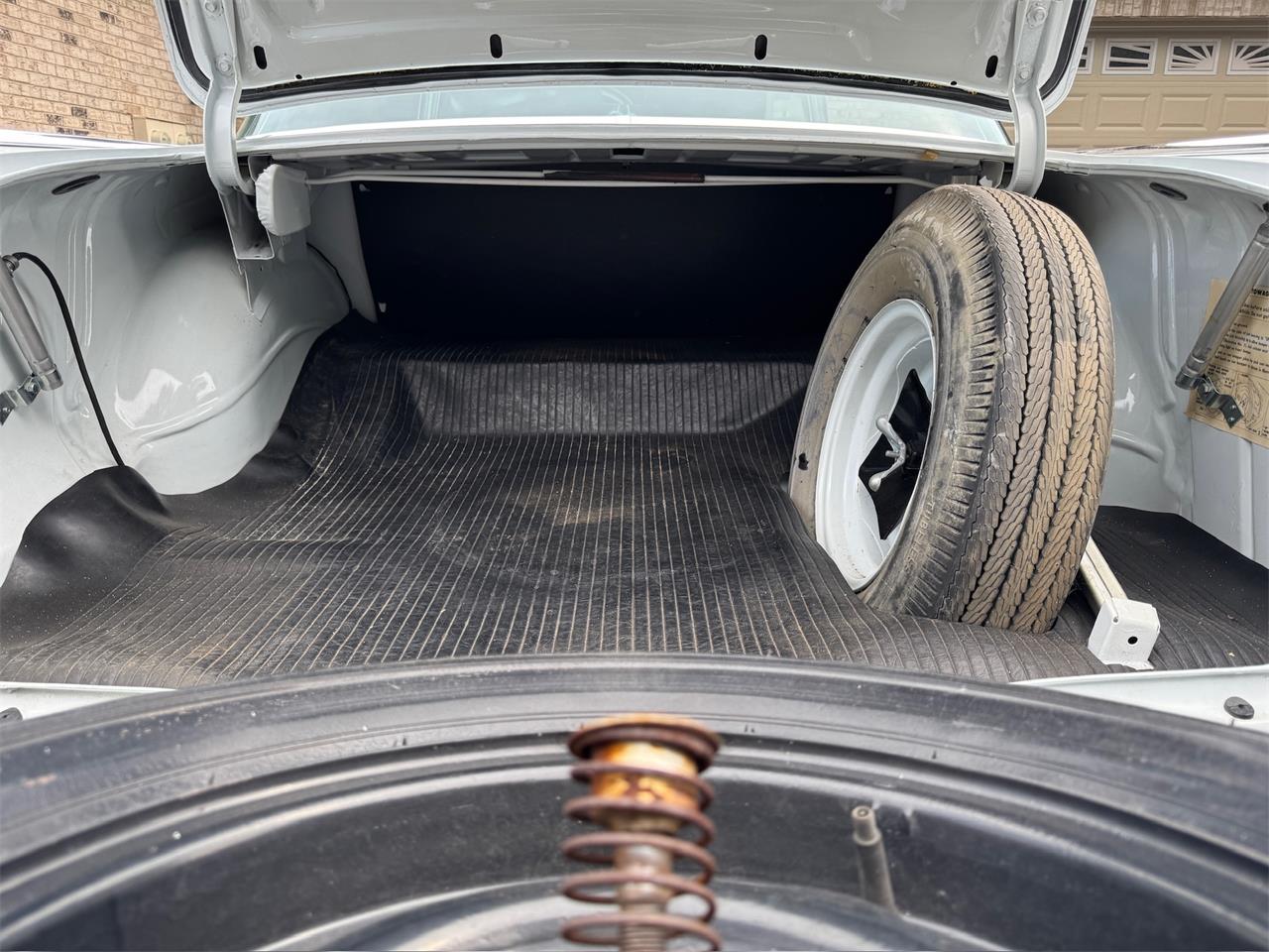 Chevrolet-Bel-air-1957-White-Grey-61