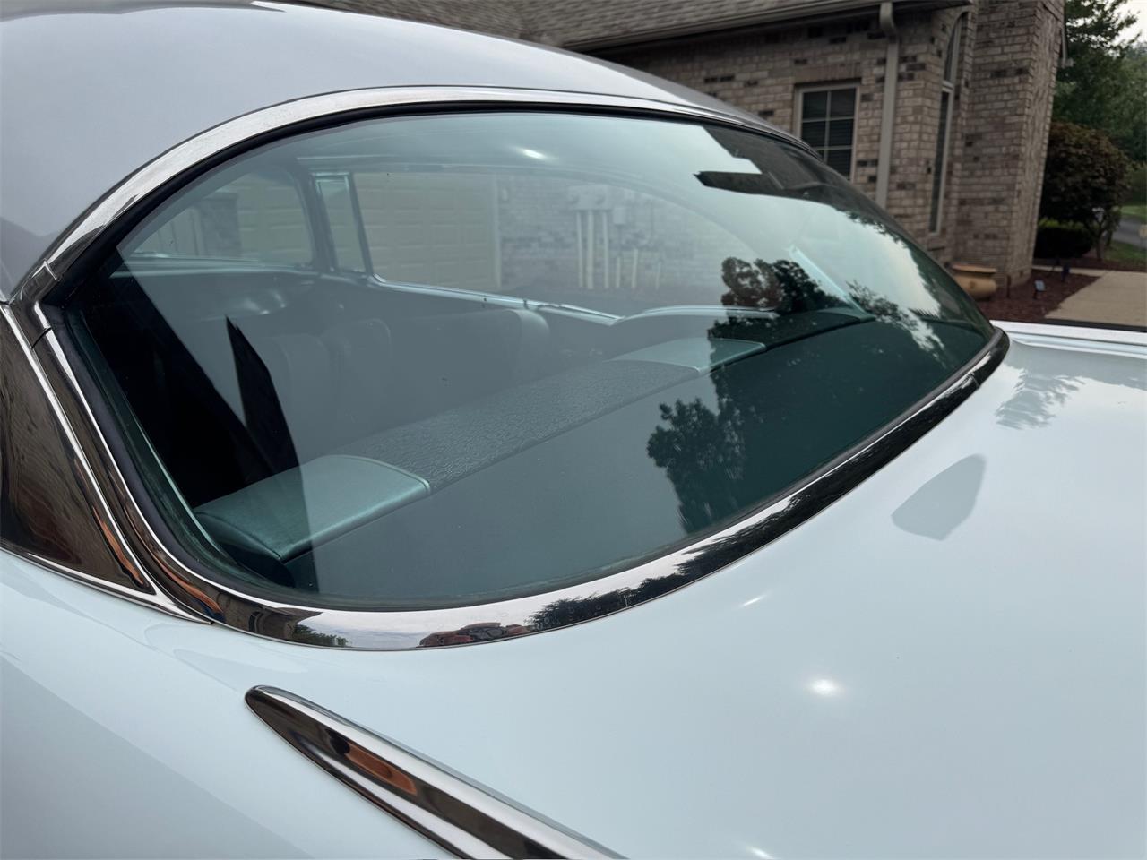 Chevrolet-Bel-air-1957-White-Grey-7