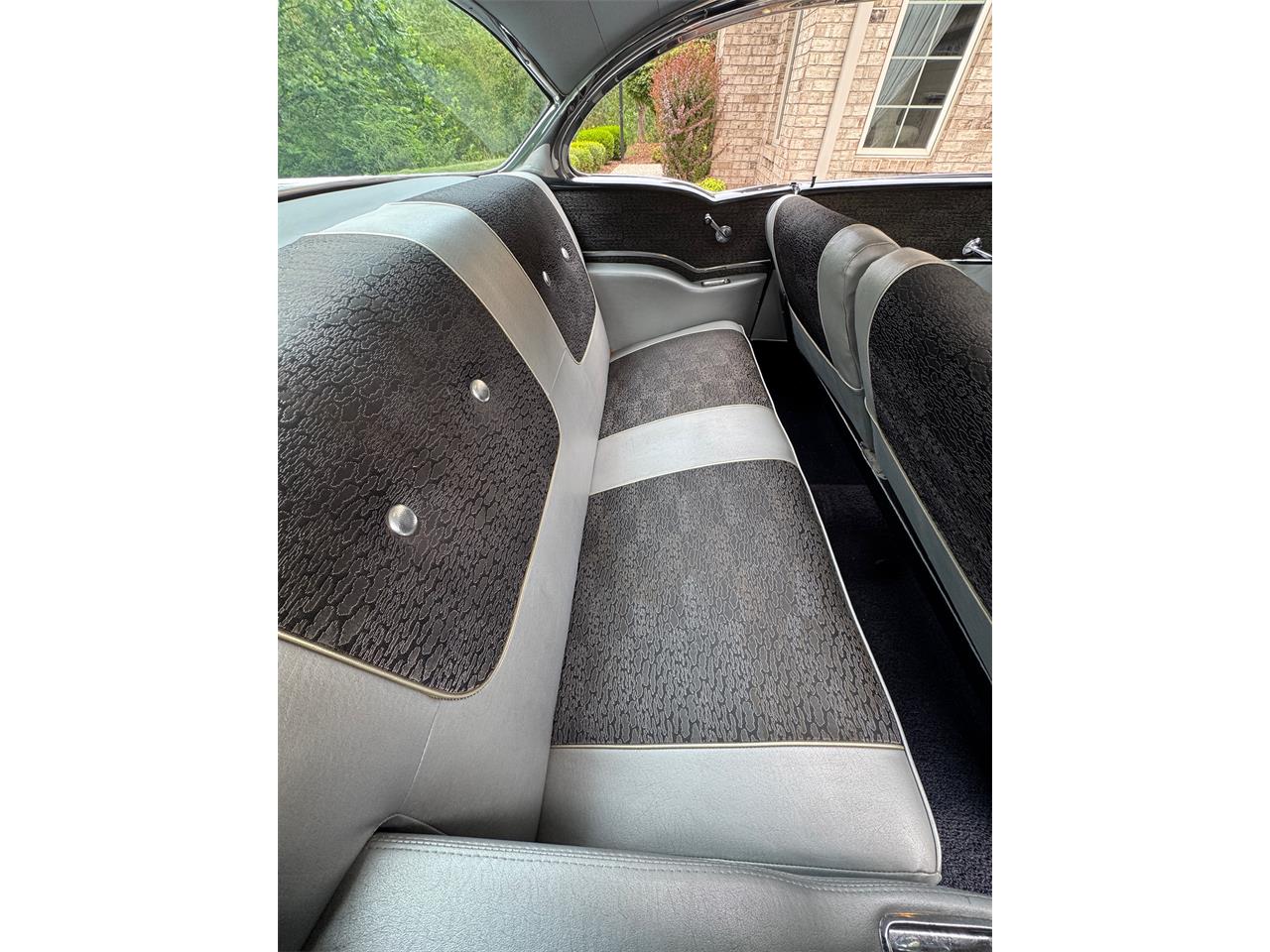 Chevrolet-Bel-air-1957-White-Grey-8