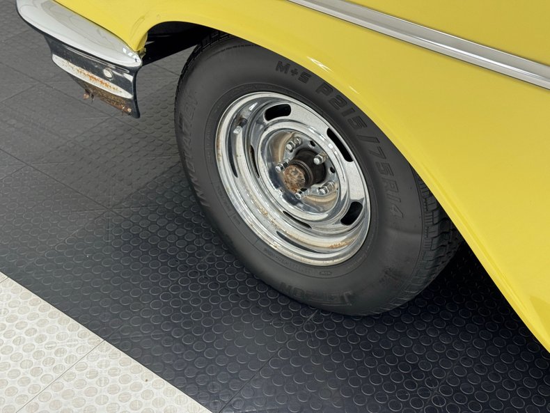 Chevrolet-Bel-air-1957-Yellow-Black-10