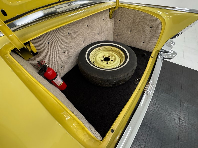 Chevrolet-Bel-air-1957-Yellow-Black-2