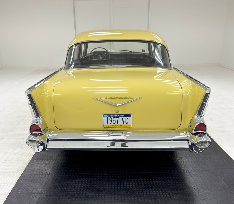 Chevrolet-Bel-air-1957-Yellow-Black-28