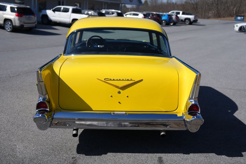 Chevrolet-Bel-air-1957-Yellow-Black-34