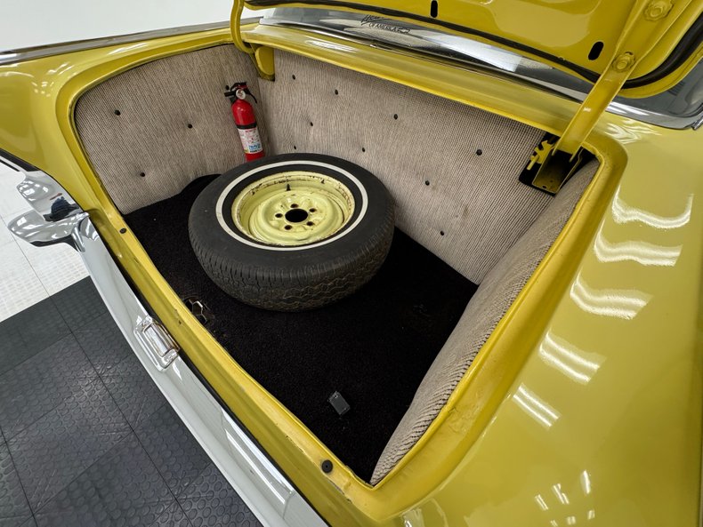 Chevrolet-Bel-air-1957-Yellow-Black-36