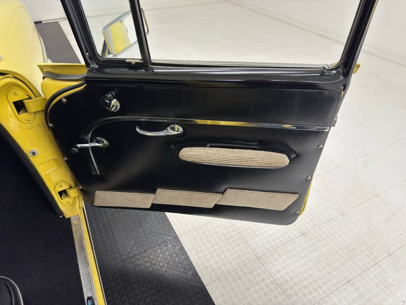 Chevrolet-Bel-air-1957-Yellow-Black-39