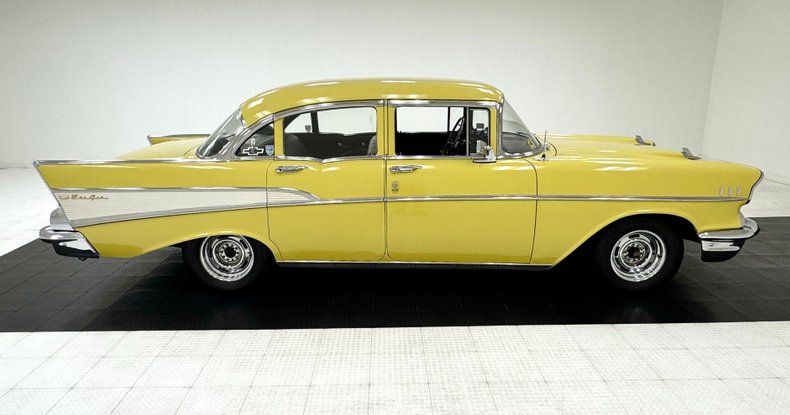 Chevrolet-Bel-air-1957-Yellow-Black-4