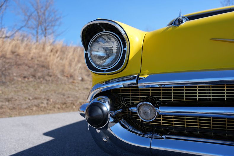Chevrolet-Bel-air-1957-Yellow-Black-44