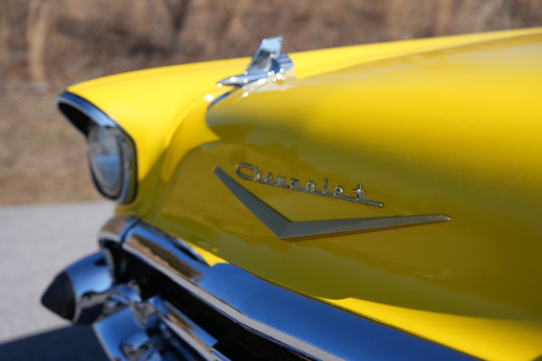 Chevrolet-Bel-air-1957-Yellow-Black-46