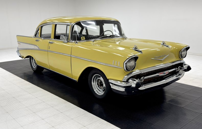 Chevrolet-Bel-air-1957-Yellow-Black-5
