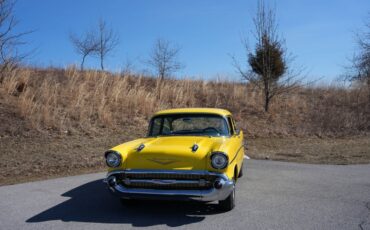 Chevrolet-Bel-air-1957-Yellow-Black