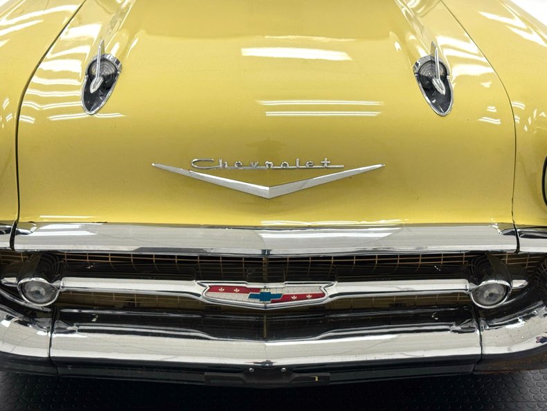 Chevrolet-Bel-air-1957-Yellow-Black-7
