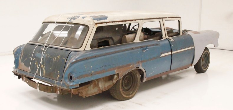 Chevrolet-Brookwood-1958-Fathom-Blue-Blue-2