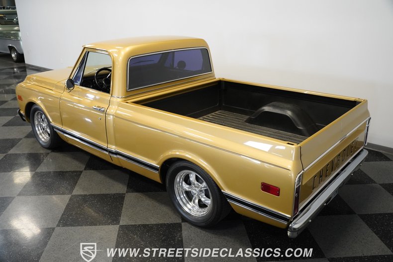 Chevrolet-C10-1970-Medium-Gold-Metallic-Gray-11