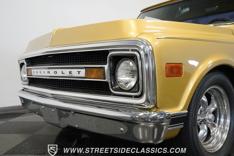 Chevrolet-C10-1970-Medium-Gold-Metallic-Gray-21