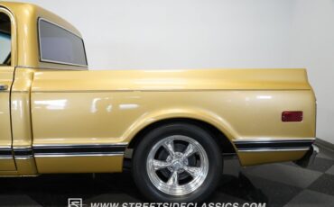Chevrolet-C10-1970-Medium-Gold-Metallic-Gray-23