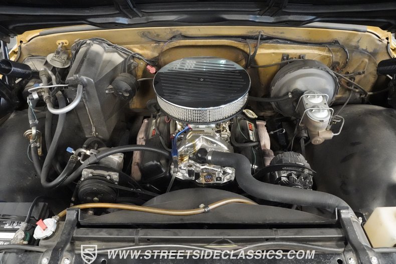 Chevrolet-C10-1970-Medium-Gold-Metallic-Gray-31