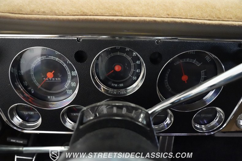 Chevrolet-C10-1970-Medium-Gold-Metallic-Gray-34