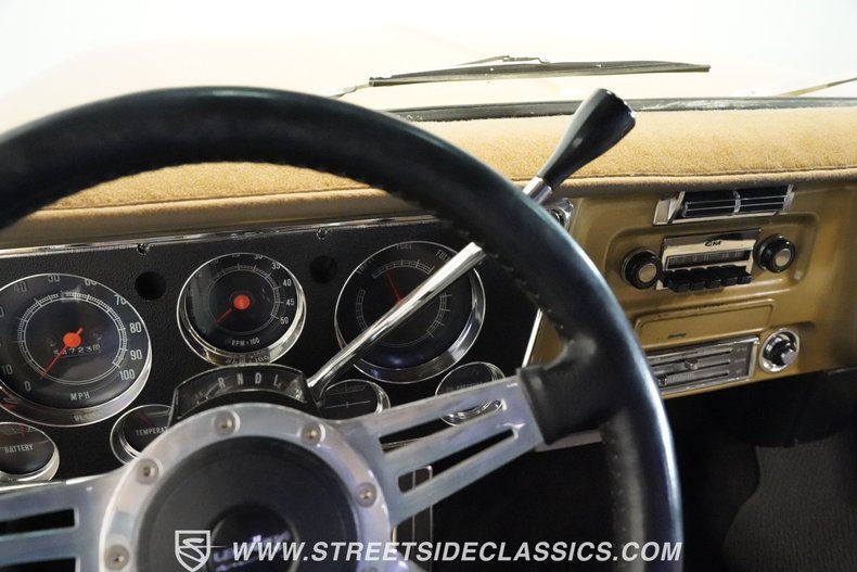 Chevrolet-C10-1970-Medium-Gold-Metallic-Gray-36