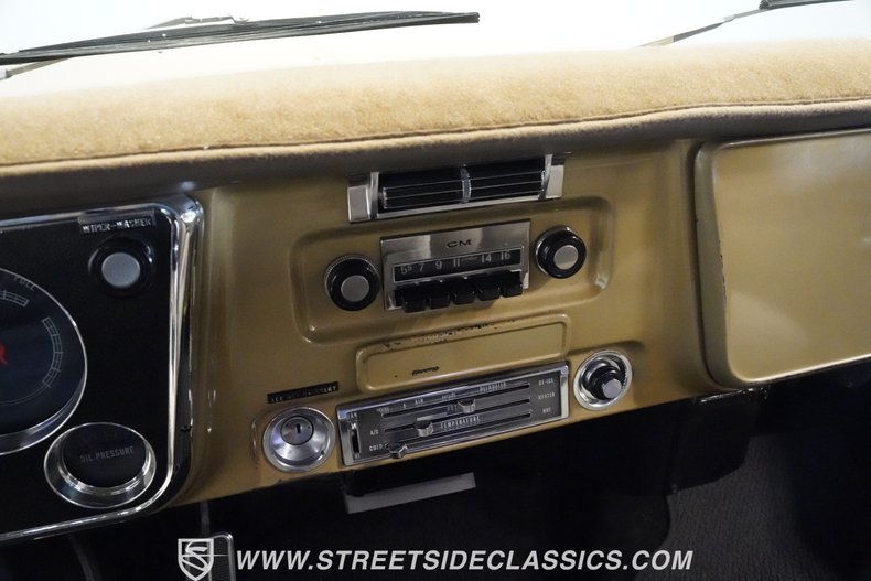 Chevrolet-C10-1970-Medium-Gold-Metallic-Gray-37
