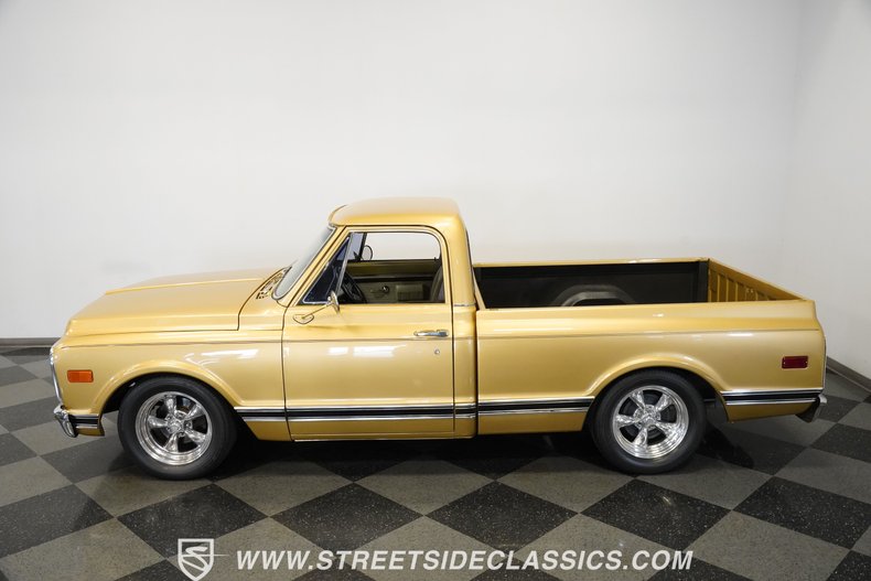 Chevrolet-C10-1970-Medium-Gold-Metallic-Gray-8