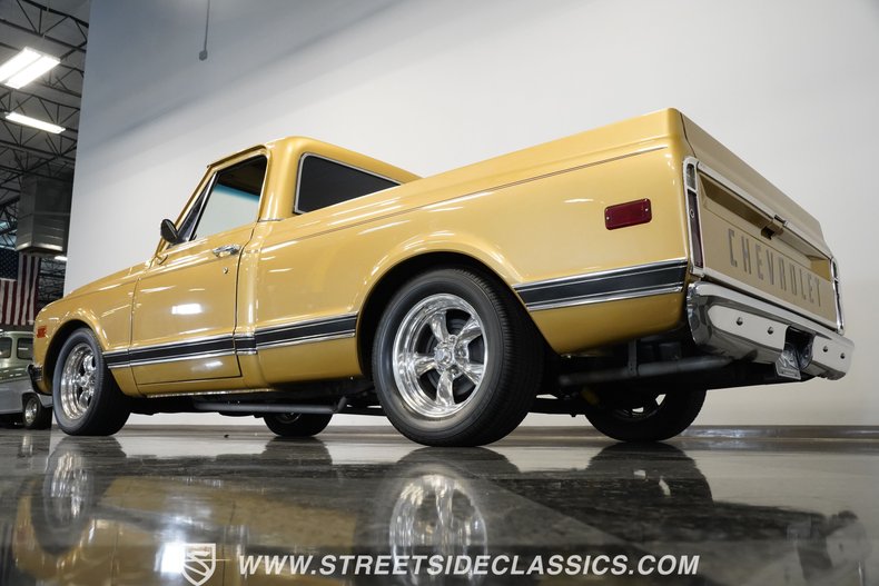 Chevrolet-C10-1970-Medium-Gold-Metallic-Gray-9