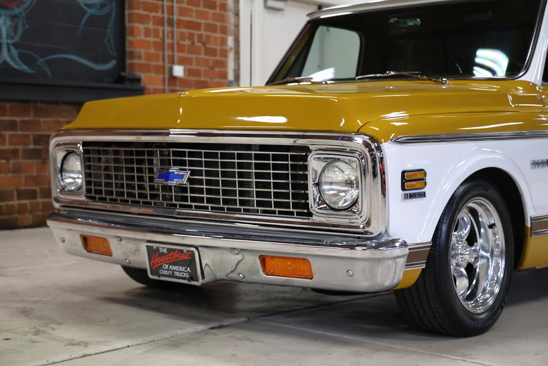 Chevrolet-C10-1972-Gold-Black-ampamp-Yellow-H-15