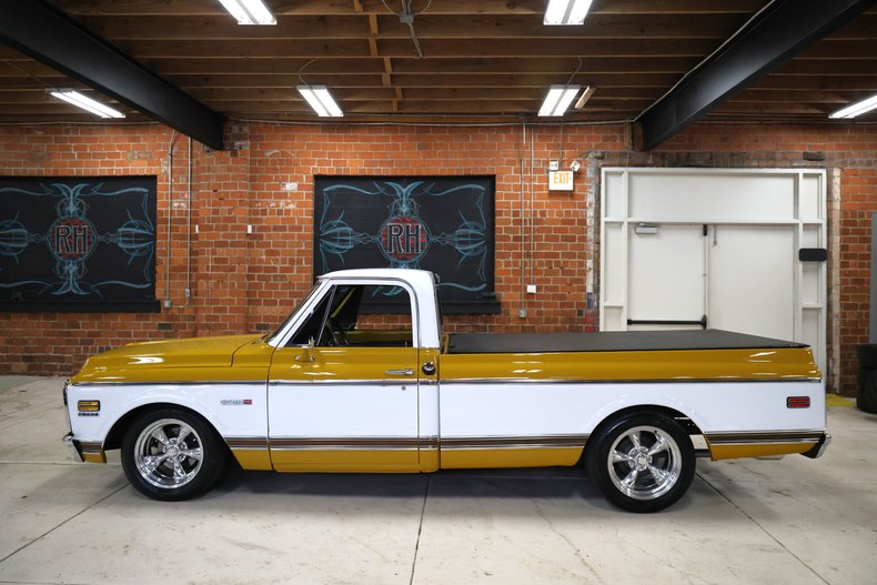Chevrolet-C10-1972-Gold-Black-ampamp-Yellow-H-25