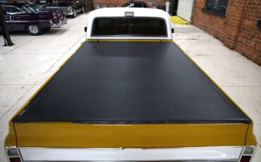 Chevrolet-C10-1972-Gold-Black-ampamp-Yellow-H-33