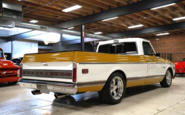 Chevrolet-C10-1972-Gold-Black-ampamp-Yellow-H-38