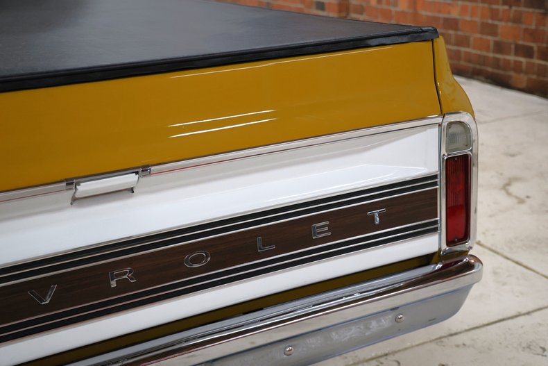 Chevrolet-C10-1972-Gold-Black-ampamp-Yellow-H-7