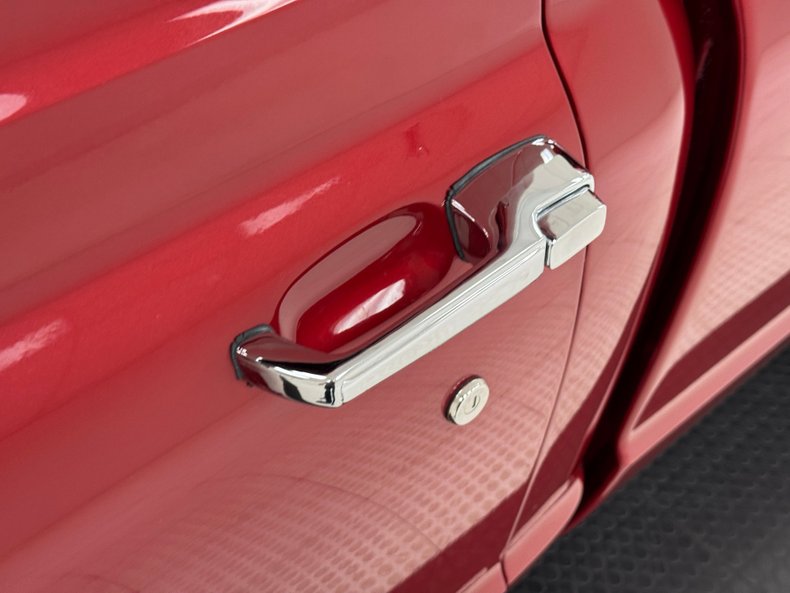 Chevrolet-C10-1972-Ruby-Red-Metallic-Black-1