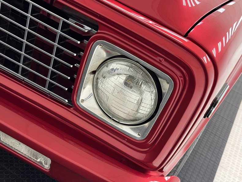 Chevrolet-C10-1972-Ruby-Red-Metallic-Black-11