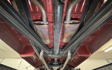 Chevrolet-C10-1972-Ruby-Red-Metallic-Black-4