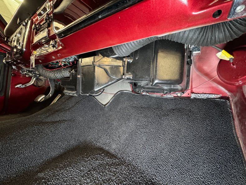 Chevrolet-C10-1972-Ruby-Red-Metallic-Black-42