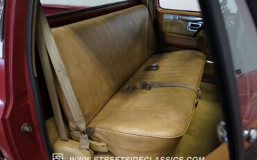 Chevrolet-C10-1987-Apple-Red-Doe-Skin-Tan-1