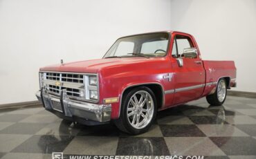 Chevrolet-C10-1987-Apple-Red-Doe-Skin-Tan-13