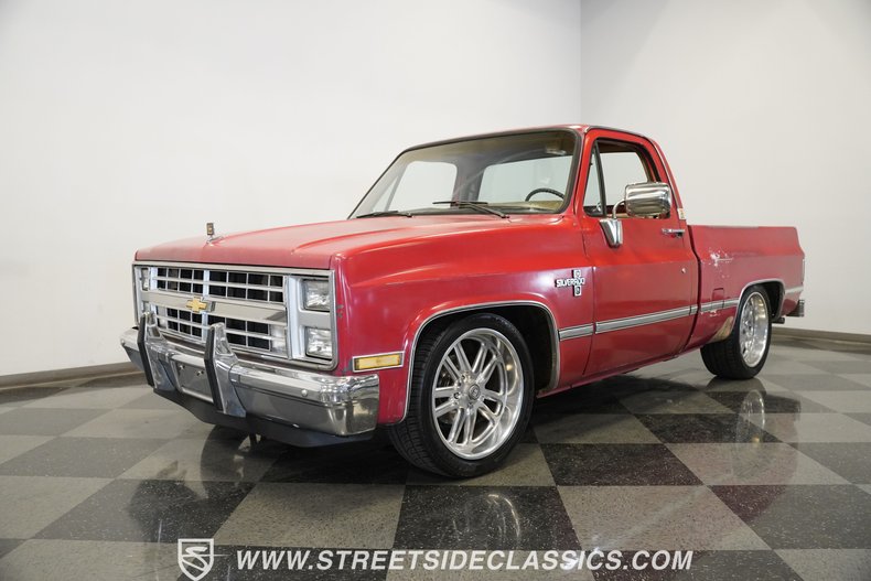 Chevrolet-C10-1987-Apple-Red-Doe-Skin-Tan-13