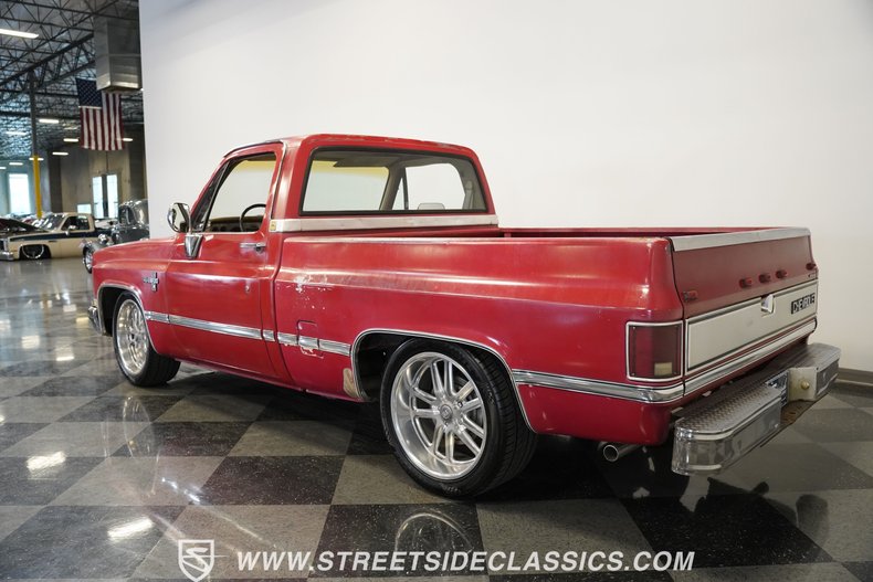 Chevrolet-C10-1987-Apple-Red-Doe-Skin-Tan-16