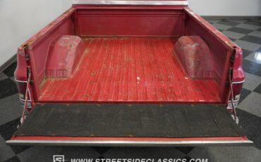 Chevrolet-C10-1987-Apple-Red-Doe-Skin-Tan-20