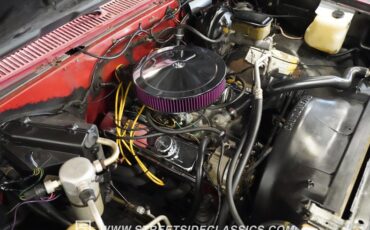 Chevrolet-C10-1987-Apple-Red-Doe-Skin-Tan-27