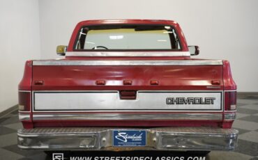 Chevrolet-C10-1987-Apple-Red-Doe-Skin-Tan-31