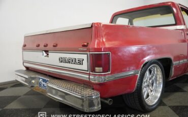 Chevrolet-C10-1987-Apple-Red-Doe-Skin-Tan-33